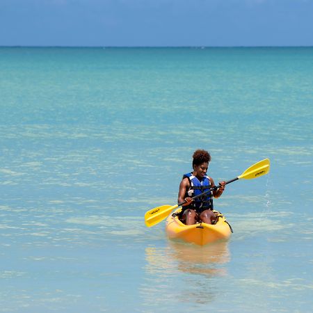 温德姆v萨马纳酒店 - 仅限成年人 - 全包 拉斯特拉纳斯 外观 照片 Kayaking at the Great Barrier Reef